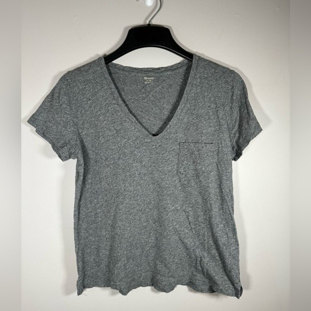 Madewell grey heathered vneck tshirt top size women’s medium